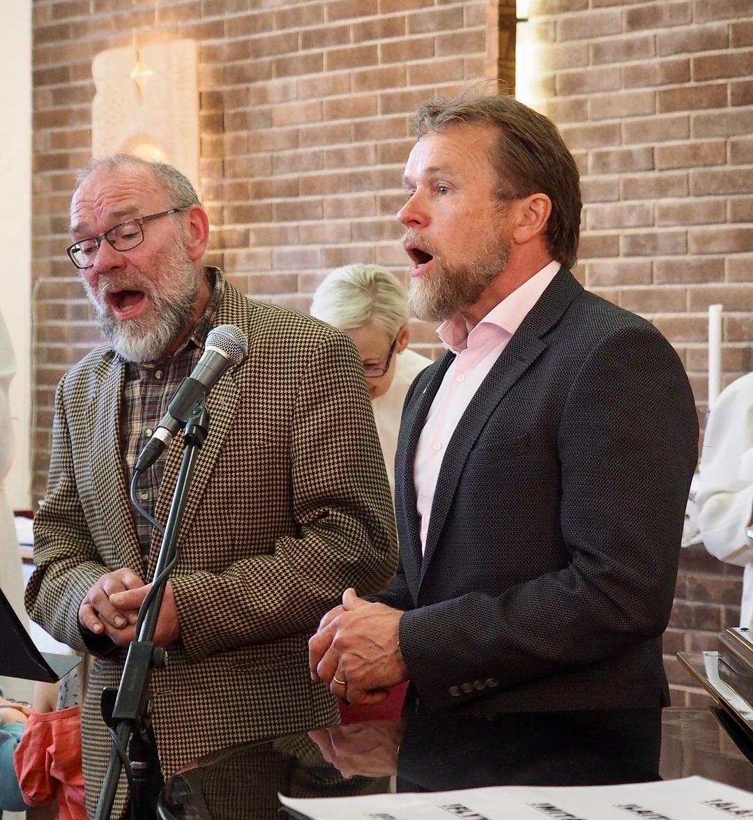 Pekka ja Kalle Sorsa laulavat