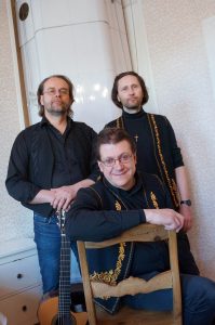 Pertti Kallio ja Laulukuvia -trio